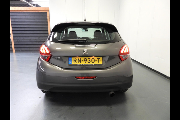 Peugeot 208 1.2 PureTech Blue Lion NAVI/AIRCO/CRUISE/PDC!