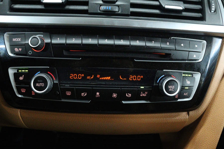 BMW 3 Serie 318i Edition Luxury Line Purity Executive (NAVIGATIE, STOELVERWARMING, PARKEERSENSOREN, DEALER ONDERHOUDEN)