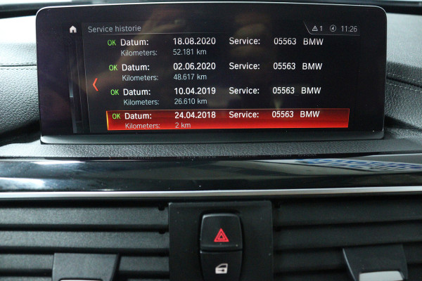 BMW 3 Serie 318i Edition Luxury Line Purity Executive (NAVIGATIE, STOELVERWARMING, PARKEERSENSOREN, DEALER ONDERHOUDEN)