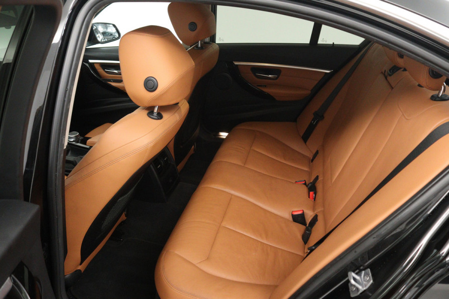 BMW 3 Serie 318i Edition Luxury Line Purity Executive (NAVIGATIE, STOELVERWARMING, PARKEERSENSOREN, DEALER ONDERHOUDEN)