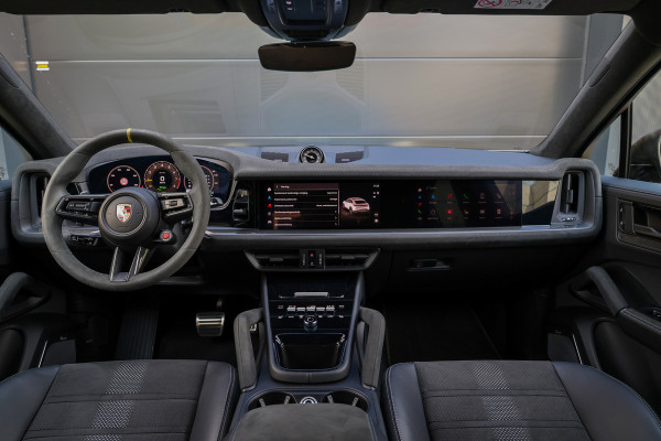 Porsche Cayenne Coupé 4.0 Turbo E-Hybrid GT | NAP! | TECHART | LICHTGEWICHT PAKKET | BURMESTER | 4WIELSTUURING | HUD | KERAMISCH |