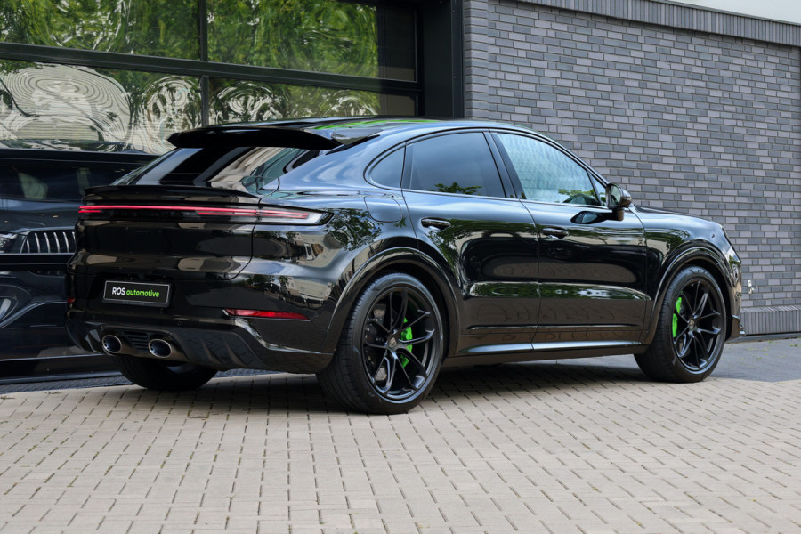Porsche Cayenne Coupé 4.0 Turbo E-Hybrid GT | NAP! | TECHART | LICHTGEWICHT PAKKET | BURMESTER | 4WIELSTUURING | HUD | KERAMISCH |
