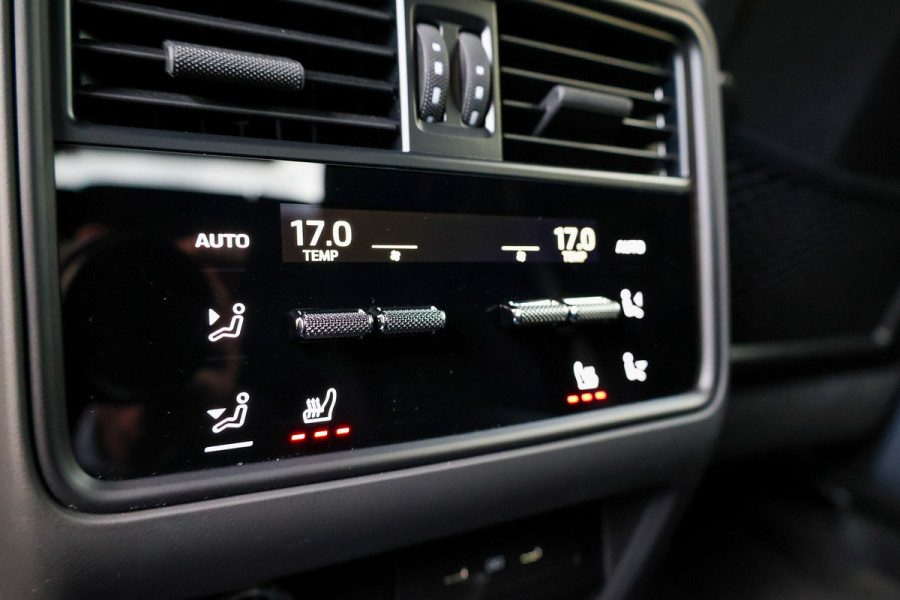 Porsche Cayenne Coupé 4.0 Turbo E-Hybrid GT | NAP! | TECHART | LICHTGEWICHT PAKKET | BURMESTER | 4WIELSTUURING | HUD | KERAMISCH |