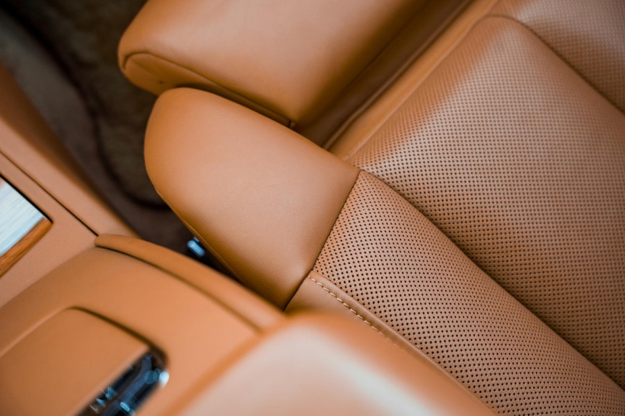 Rolls-Royce Phantom 6.7 V12 Starlight Headliner Rear Theatre Individual Rear Seats 22-Inch Polished Wheels