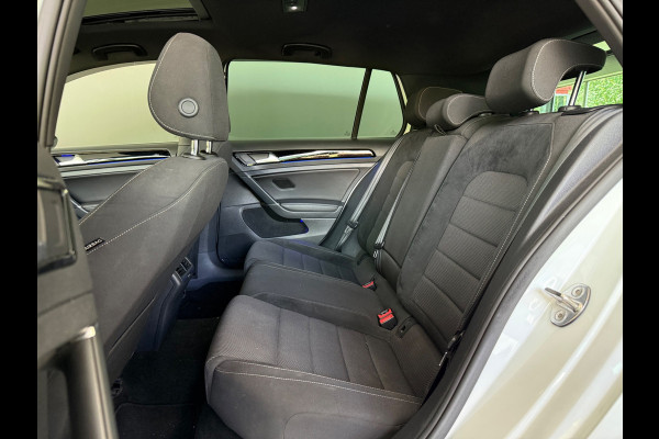 Volkswagen Golf 2.0 TSI 4Motion R 310PK|PANO