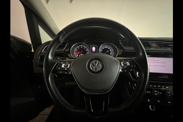 Volkswagen Touran 1.5 TSI Highline Business 7p Trekhaak|Camera