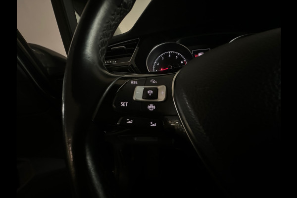 Volkswagen Touran 1.5 TSI Highline Business 7p Trekhaak|Camera