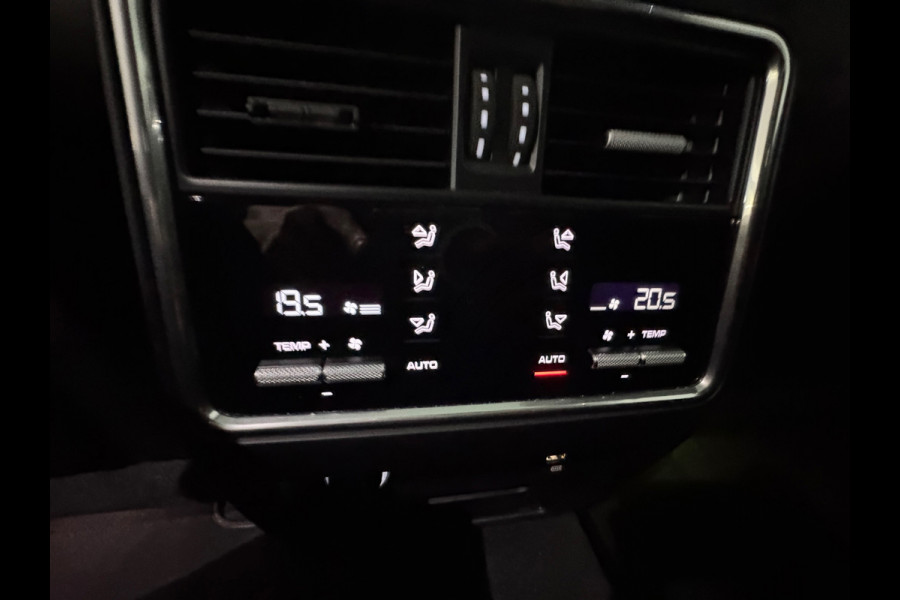 Porsche Cayenne Coupé 3.0 Pano|Sportuitlaat|Chrono|Luchtvering