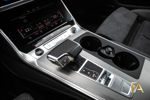 Audi A6 Avant 55 TFSIe Quattro S Line Competition