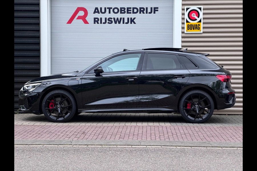 Audi A3 Sportback 45 TFSI e S edition Competition Pano/Camera