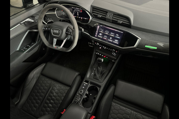 Audi RSQ3 Sportback 2.5 TFSI Pano|Memory|Sonos|RS Seat|Trekhaak