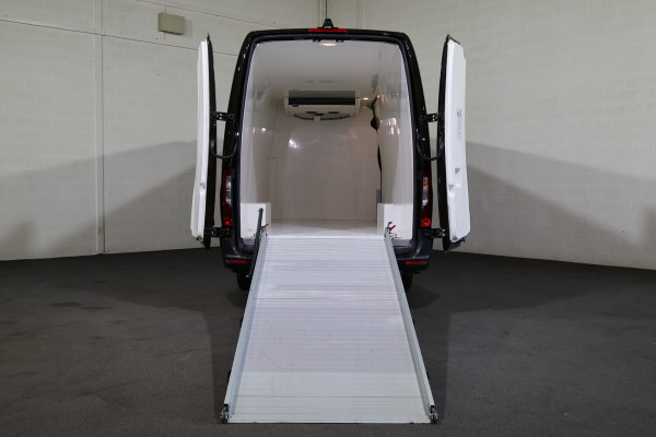 Mercedes-Benz Sprinter 319 CDI L4 H2 Koelwagen Vrieswagen Dag en Nacht