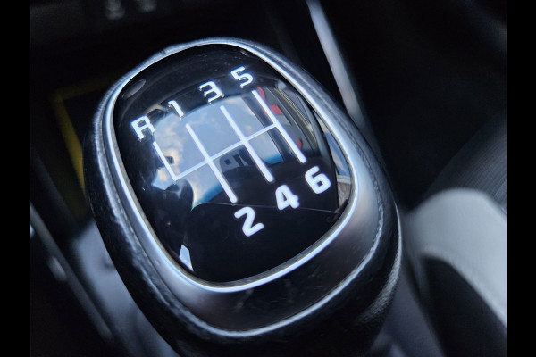 Kia Stonic 1.0 T-GDi DynamicLine Carplay! Camera! Navigatie! Nette Auto! Dealer Onderhouden!