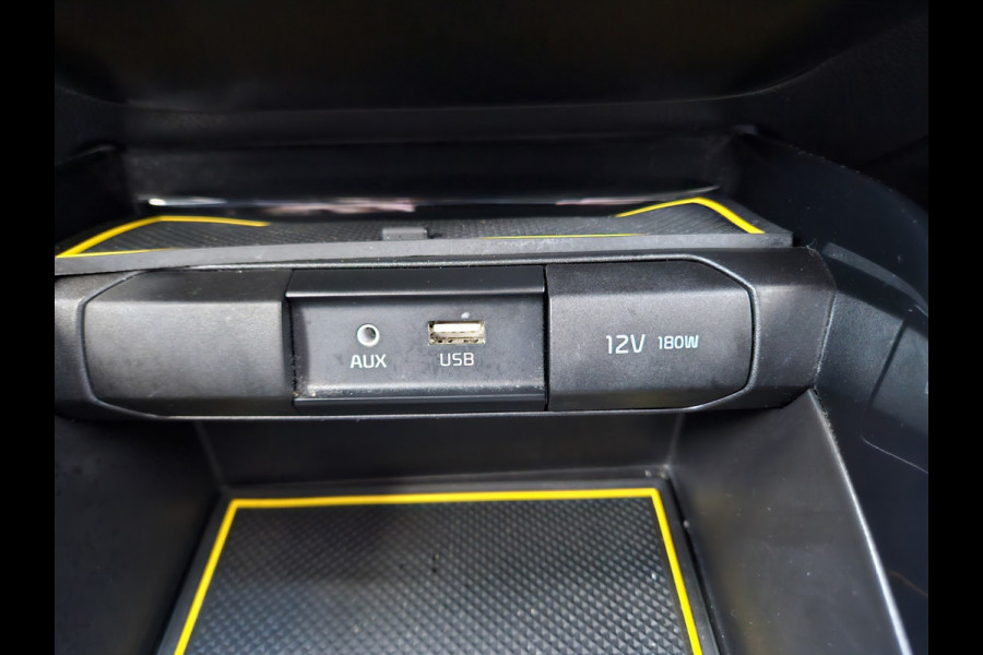 Kia Stonic 1.0 T-GDi DynamicLine Carplay! Camera! Navigatie! Nette Auto! Dealer Onderhouden!