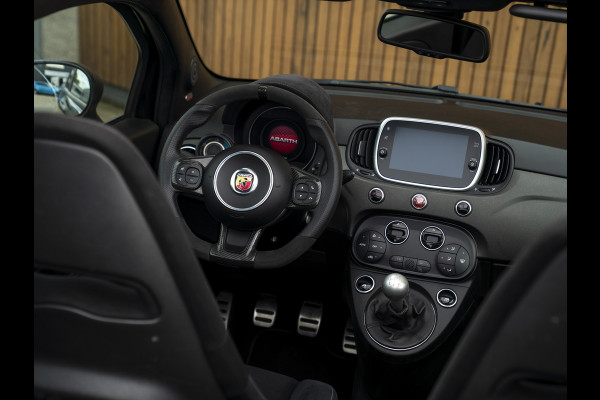 Fiat 500C Abarth 595 Competizione | Beats | Sabelt stoelen