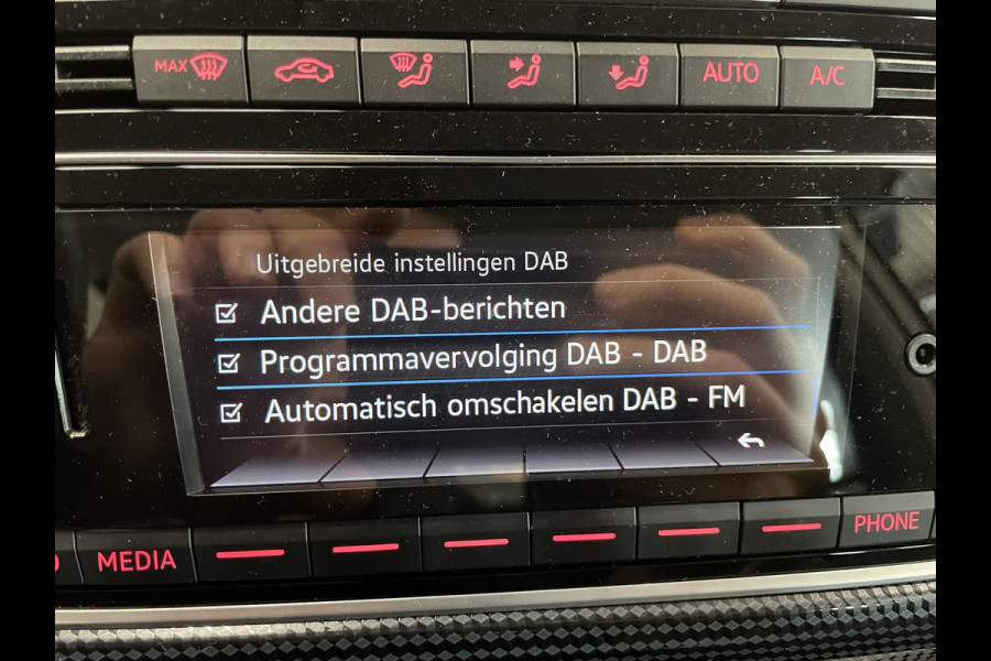 Volkswagen up! 1.0 Camera Parkeersensoren achter Cruise Control Climate Control