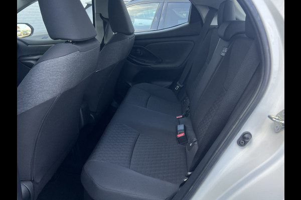 Toyota Yaris 1.5 Hybrid Dynamic | Navi | Carplay | Camera | Clima
