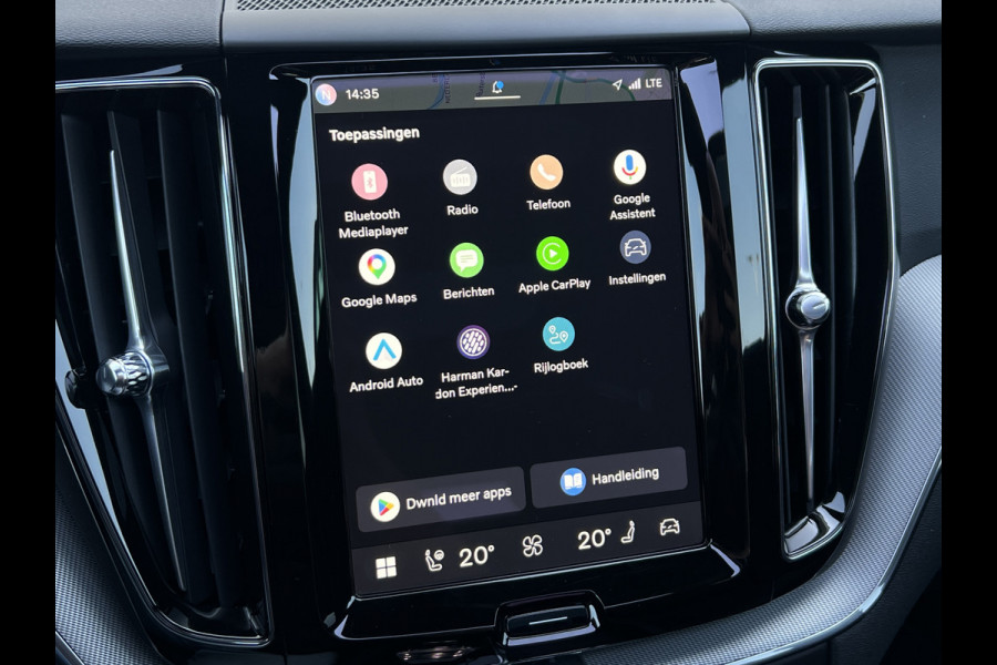 Volvo XC60 2.0 T6 Plug-in hybrid AWD Plus Black Edition | Trekhaak | Memory | Harman Kardon Audio | Pano