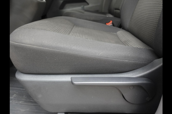 Volkswagen Transporter 2.0 TDI L2H1 Automaat Dubbele Cabine Airco Cruise Navigatie Parkeersensoren