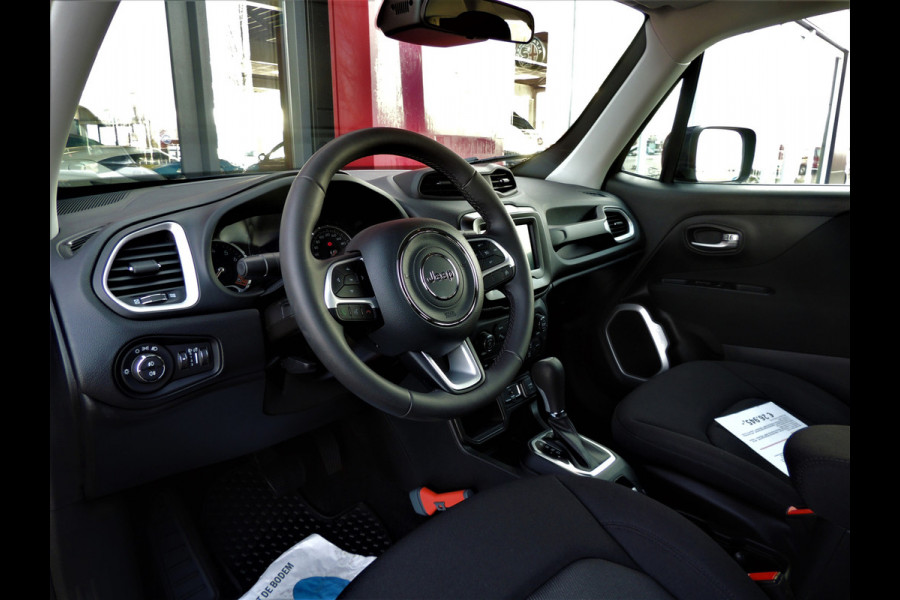 Jeep Renegade 1.3T DDCT Longitude 150 PK Automaat | Keyless Entry | Apple/Android Carplay | 17 Inch Velgen