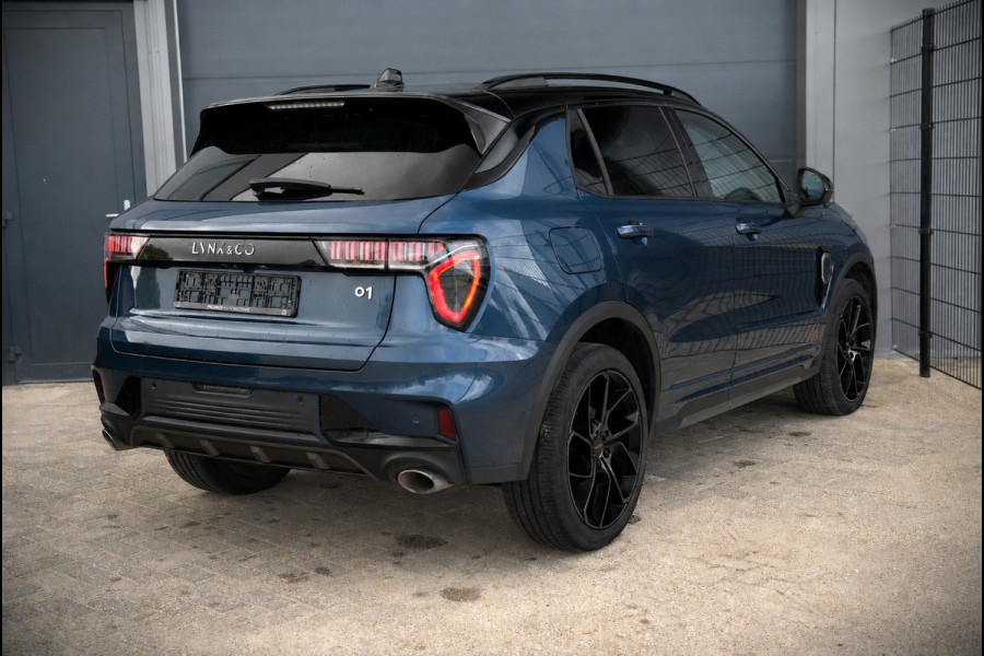 Lynk & Co 01 1.5 | Panoramadak | Stoelverwarming | Keyless | Apple Carplay | Adaptive Cruise Control | Infinity | Navigatie | Camera | Parkeersensoren | SOH 99,02% |