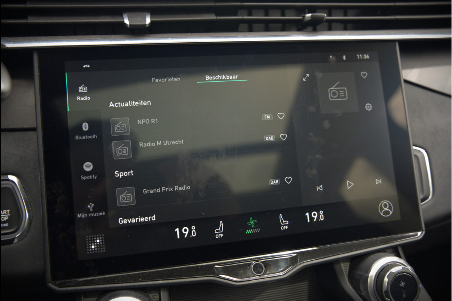Lynk & Co 01 1.5 | Panoramadak | Stoelverwarming | Keyless | Apple Carplay | Adaptive Cruise Control | Infinity | Navigatie | Camera | Parkeersensoren | SOH 99,02% |