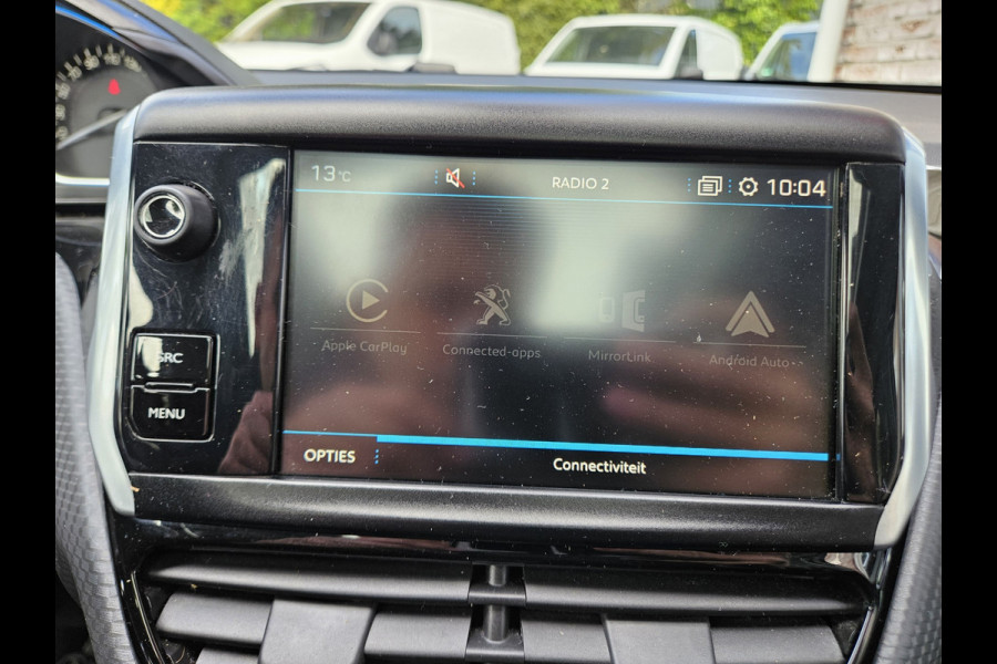 Peugeot 2008 1.2 PureTech GT-line Panoramadak! Trekhaak! Carplay! Airco/Clima! Cruise Control! Nette/Mooie Auto!