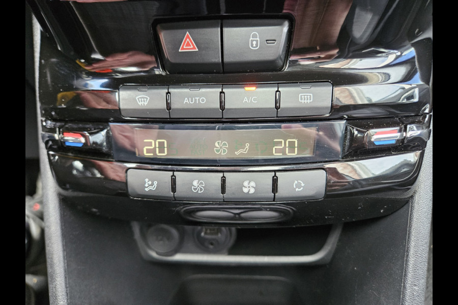 Peugeot 2008 1.2 PureTech GT-line Panoramadak! Trekhaak! Carplay! Airco/Clima! Cruise Control! Nette/Mooie Auto!
