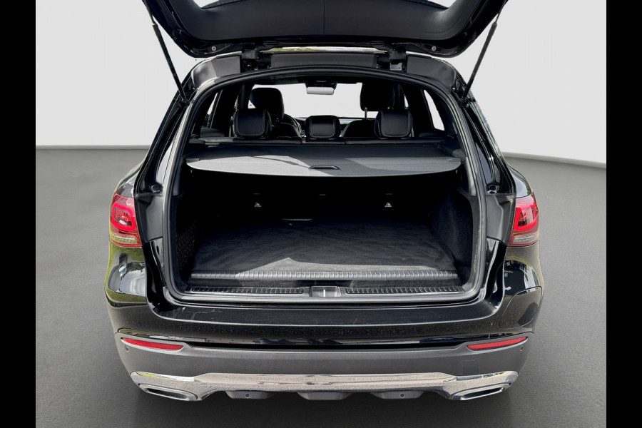 Mercedes-Benz GLC 300e 4MATIC AMG | Multibeam | Virtual | 360 | Sfeerverlichting | Dealer onderhouden | Dodehoek