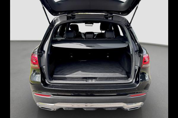 Mercedes-Benz GLC 300e 4MATIC AMG | Multibeam | Virtual | 360 | Sfeerverlichting | Dealer onderhouden | Dodehoek