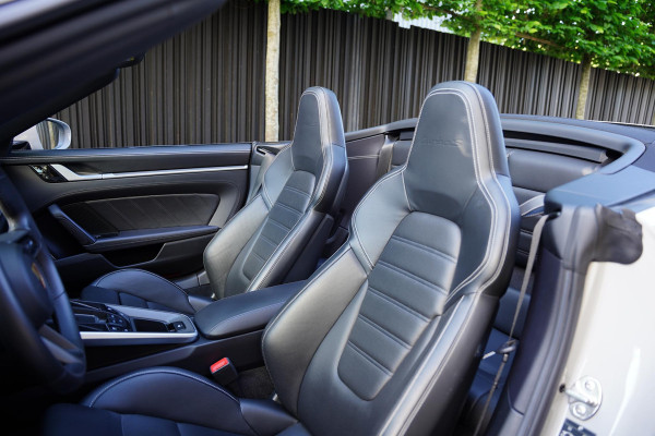 Porsche 911 992 Cabriolet 3.8 Turbo S / 15 D.Km / Burmester / Lifting