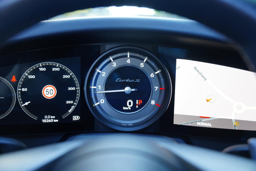 Porsche 911 992 Cabriolet 3.8 Turbo S / 15 D.Km / Burmester / Lifting