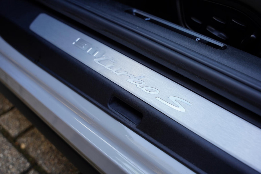 Porsche 911 992 Cabriolet 3.8 Turbo S / 15 D.Km / Burmester / Lifting