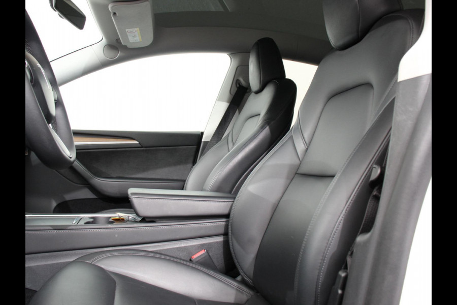 Tesla Model Y Performance Long Range AWD 75 kWh Climate control Adaptieve cruise control Achteruitrijcamera Panoramadak Keyless Stuurverwarming Stoelverwarming LED Navigatie Parkeersensoren Trekhaak