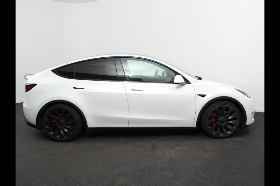 Tesla Model Y Performance Long Range AWD 75 kWh Climate control Adaptieve cruise control Achteruitrijcamera Panoramadak Keyless Stuurverwarming Stoelverwarming LED Navigatie Parkeersensoren Trekhaak