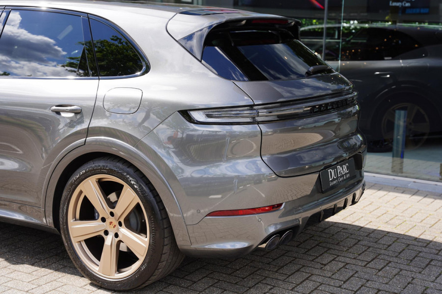 Porsche Cayenne 3.0 E-Hybrid Black Edition / Sportdesign Pakket / Sportuilaat