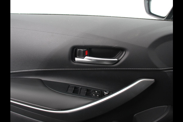 Toyota Corolla Touring Sports Automaat Hybrid 140 Active Camera Navigatie Apple Carplay/Android Auto Climate Control Parkeer sensoren Lichtmetalen Velgen