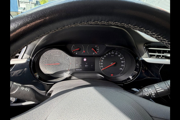 Opel Corsa 1.2 Edition - Apple CarPlay / Navigatie I Airco I Sport velgen I PDC I Stoel verwarming I Dealer onderhouden
