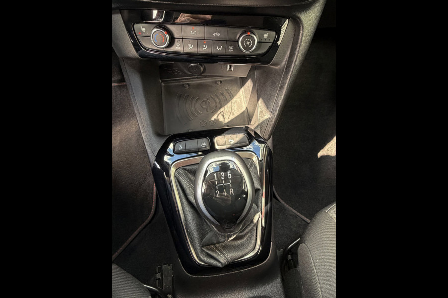 Opel Corsa 1.2 Edition - Apple CarPlay / Navigatie I Airco I Sport velgen I PDC I Stoel verwarming I Dealer onderhouden