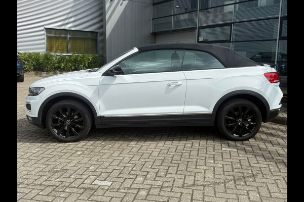 Volkswagen T-Roc Cabrio 1.5 TSI Black-Style/BEATS/DODEHOEK/PDC/DIGITAL DASH/TREKHAAK