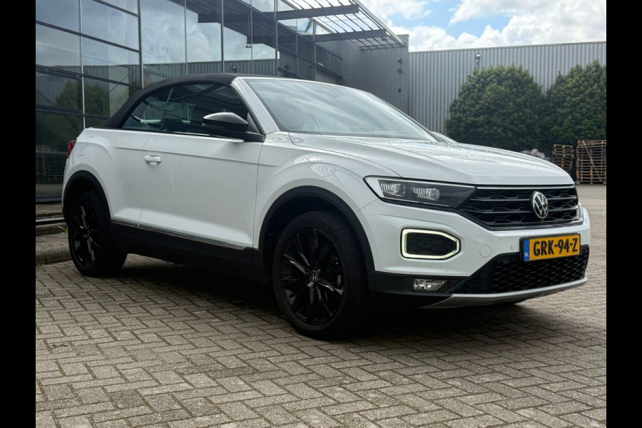 Volkswagen T-Roc Cabrio 1.5 TSI Black-Style/BEATS/DODEHOEK/PDC/DIGITAL DASH/TREKHAAK