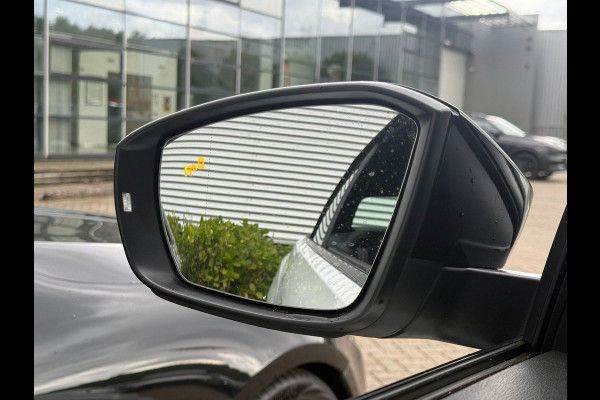 Volkswagen T-Roc Cabrio 1.5 TSI Black-Style/BEATS/DODEHOEK/PDC/DIGITAL DASH/TREKHAAK