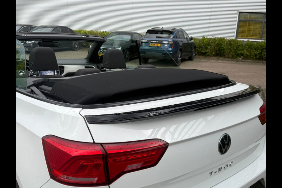 Volkswagen T-Roc Cabrio 1.5 TSI Black-Style/BEATS/DODEHOEK/PDC/DIGITAL DASH/TREKHAAK