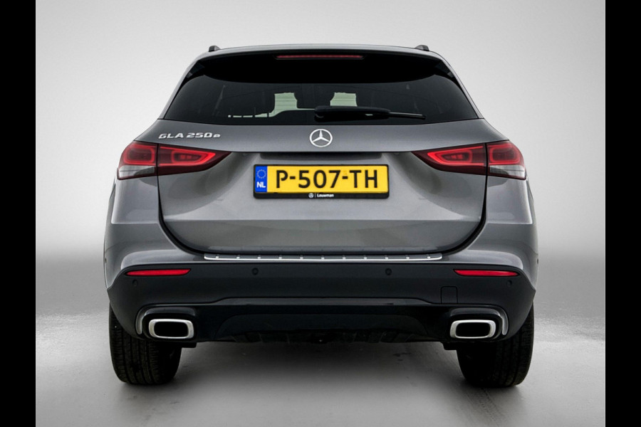 Mercedes-Benz GLA 250 e Progressive | Achteruitrijcamera | Sfeerverlichting | Navigatie | EASY PACK achterklep | Inclusief 24 maanden Mercedes-Benz Certified garantie voor Europa.