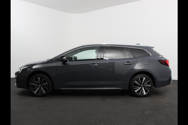 Toyota Corolla Touring Sports Automaat Hybrid 140 Active Camera Navigatie Apple Carplay/Android Auto Climate Control Parkeer sensoren Lichtmetalen Velgen