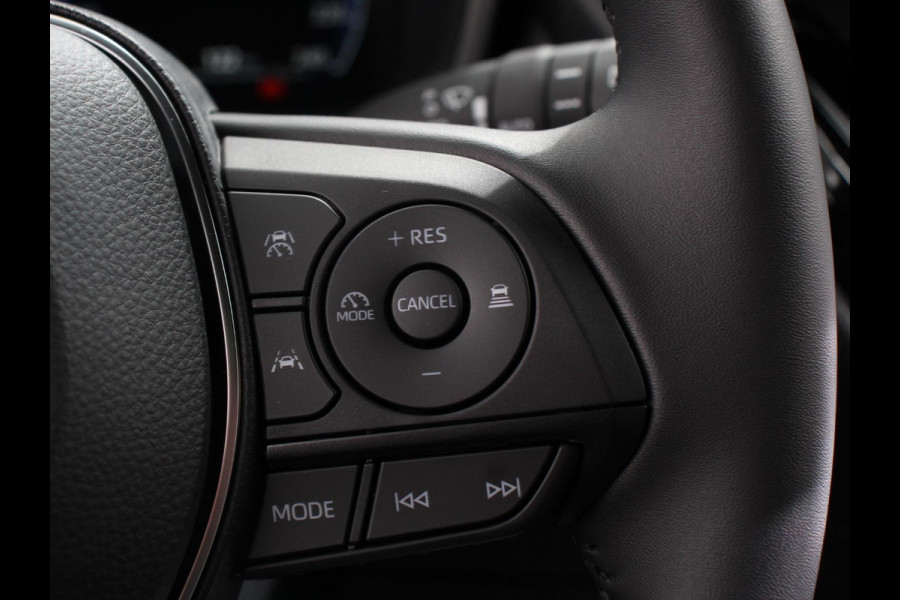 Toyota Corolla Touring Sports Automaat Hybrid 140 Active Camera Navigatie Apple Carplay/Android Auto Climate Control Parkeer sensoren Lichtmetalen Velgen