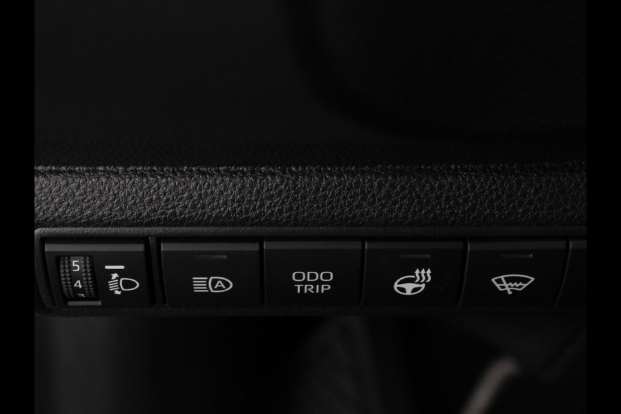 Toyota Corolla Touring Sports Automaat Hybrid 140 Active Camera Navigatie Apple Carplay/Android Auto Climate Control Parkeer sensoren Lichtmetalen Velgen