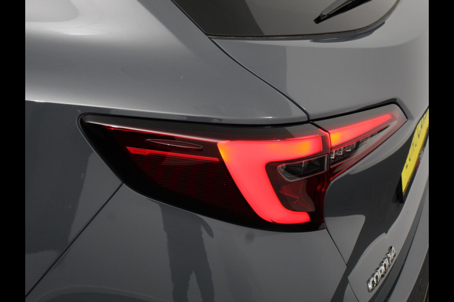 Toyota Corolla Touring Sports Automaat Hybrid 140 Active Camera Navigatie Apple Carplay/Android Auto Climate Control Parkeer sensoren Lichtmetalen Velgen