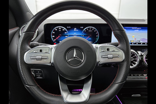 Mercedes-Benz GLA 250 e AMG Plug-In Hybride | Panoramadak | Trekhaak | Sfeerverlichting | Keyless Go | Parkeerpakket met Camera | Inclusief 24 maanden Mercedes-Benz Certified garantie voor Europa.