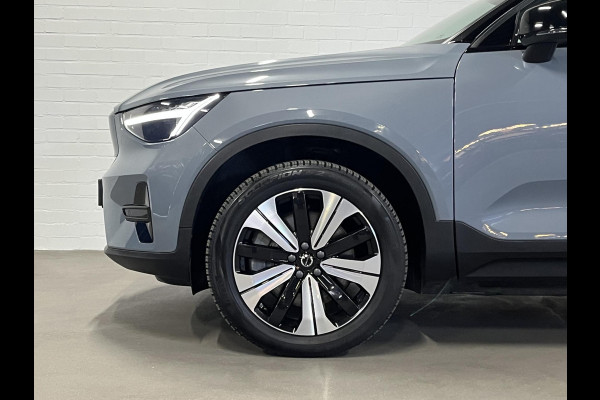 Volvo XC40 Single motor Plus Trekhaak | Adapt. Cruise | Stuur-/stoelverwarming | Achteruitrij camera | Carplay | Bliss